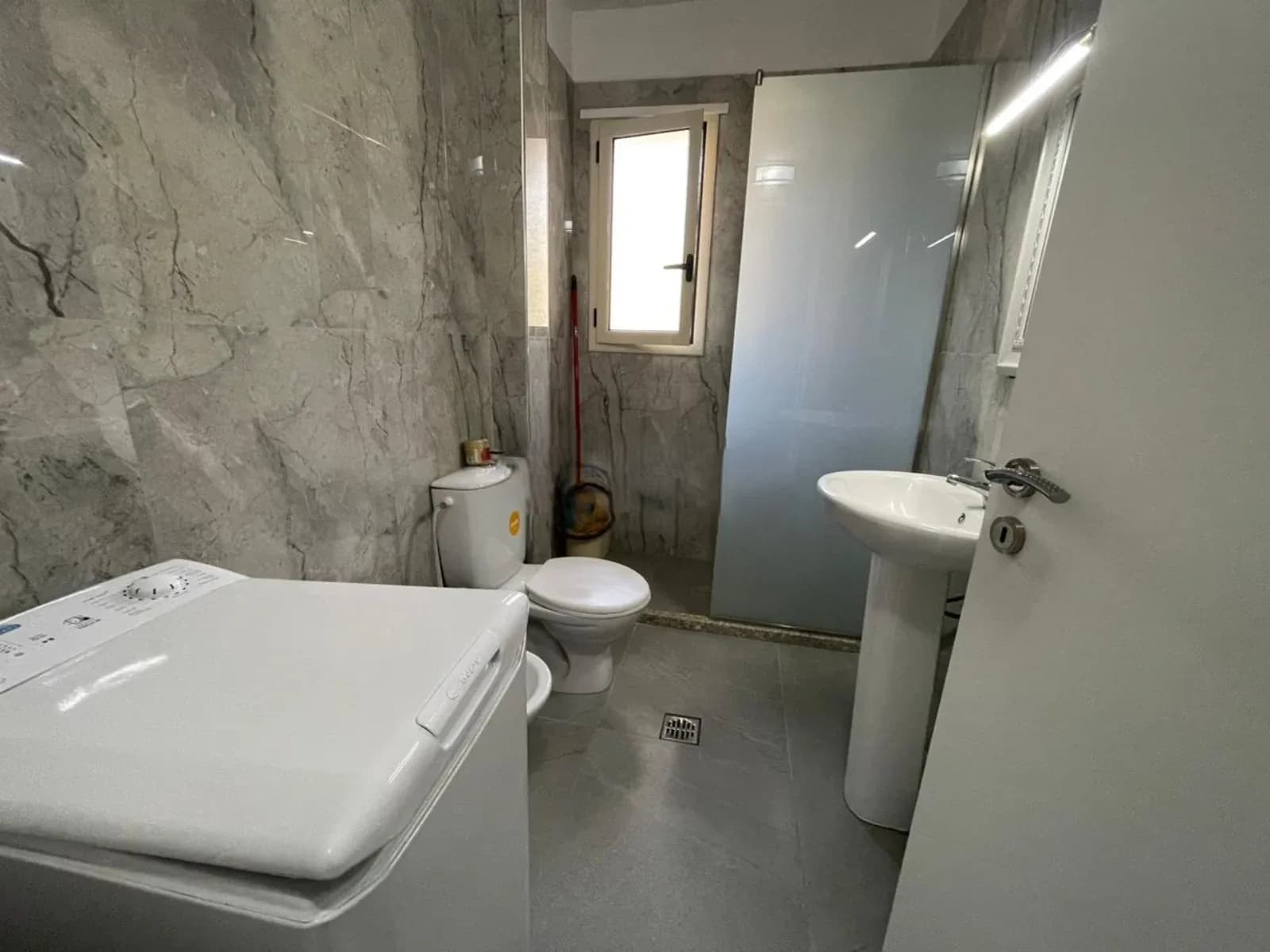 Apartament për shitje në Vlorë 4