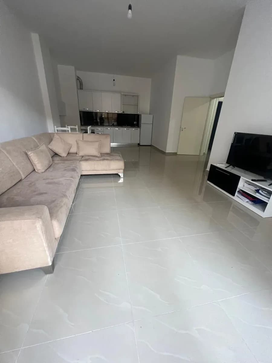 Jepet me qira apartament