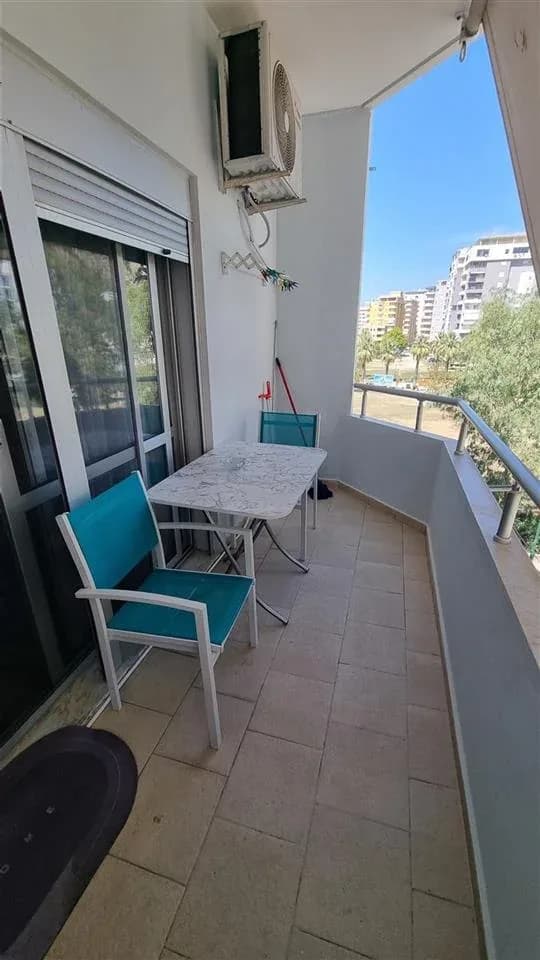 Apartament për shitje në Vlorë 4