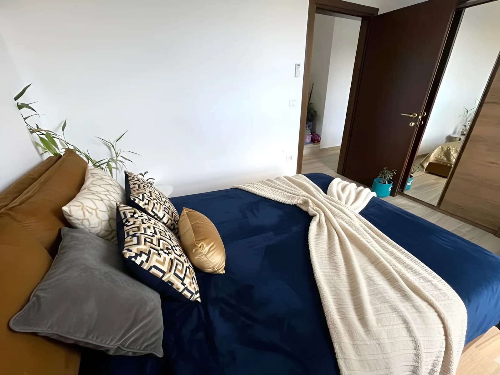 Jepet me qira vilë 3