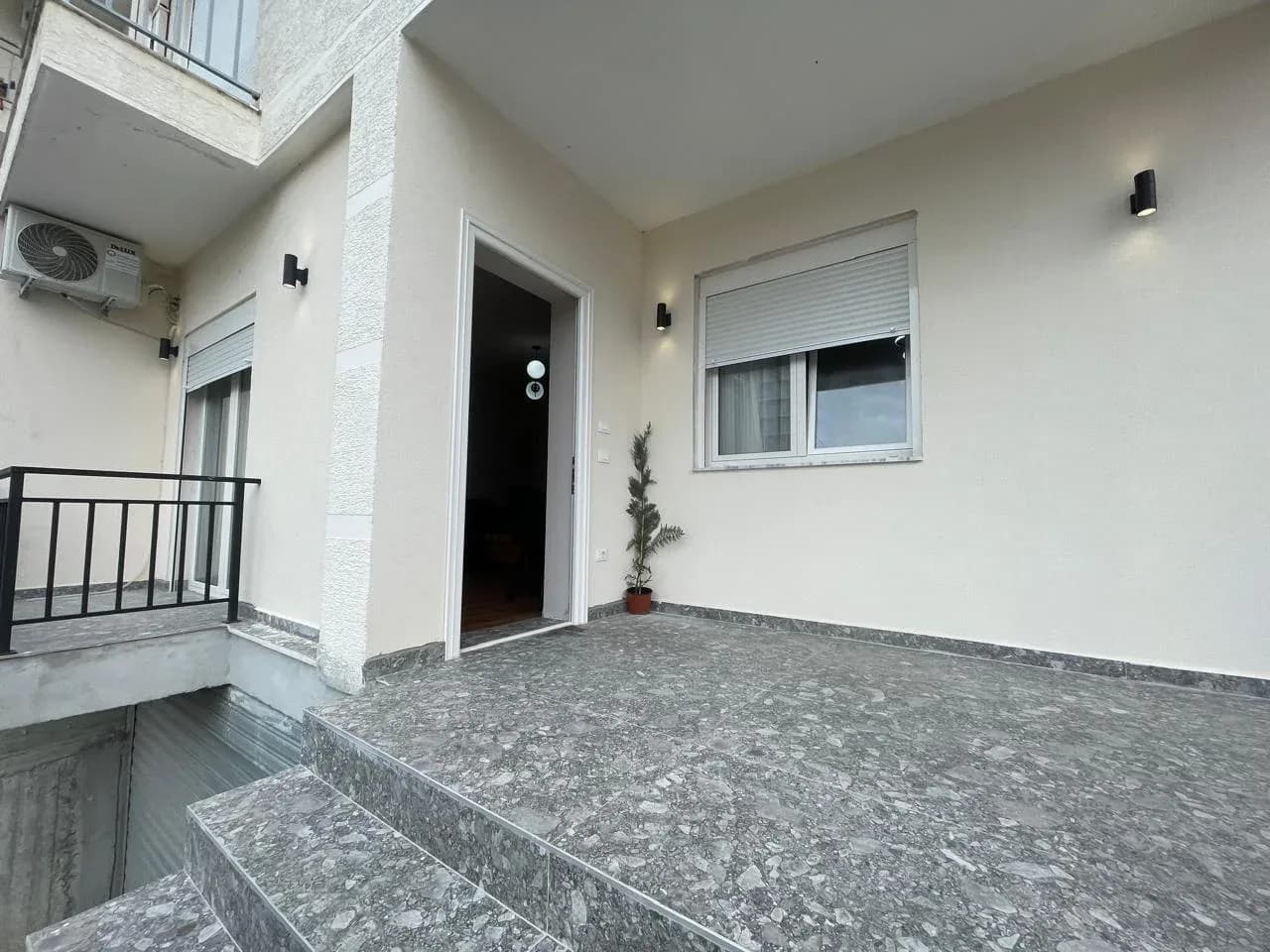Apartment for sale in Durrës 3
