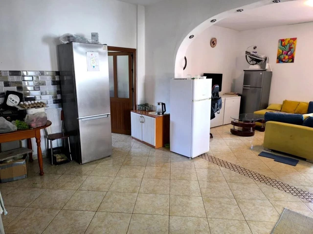 Shtëpi në shitje në Durrës 2
