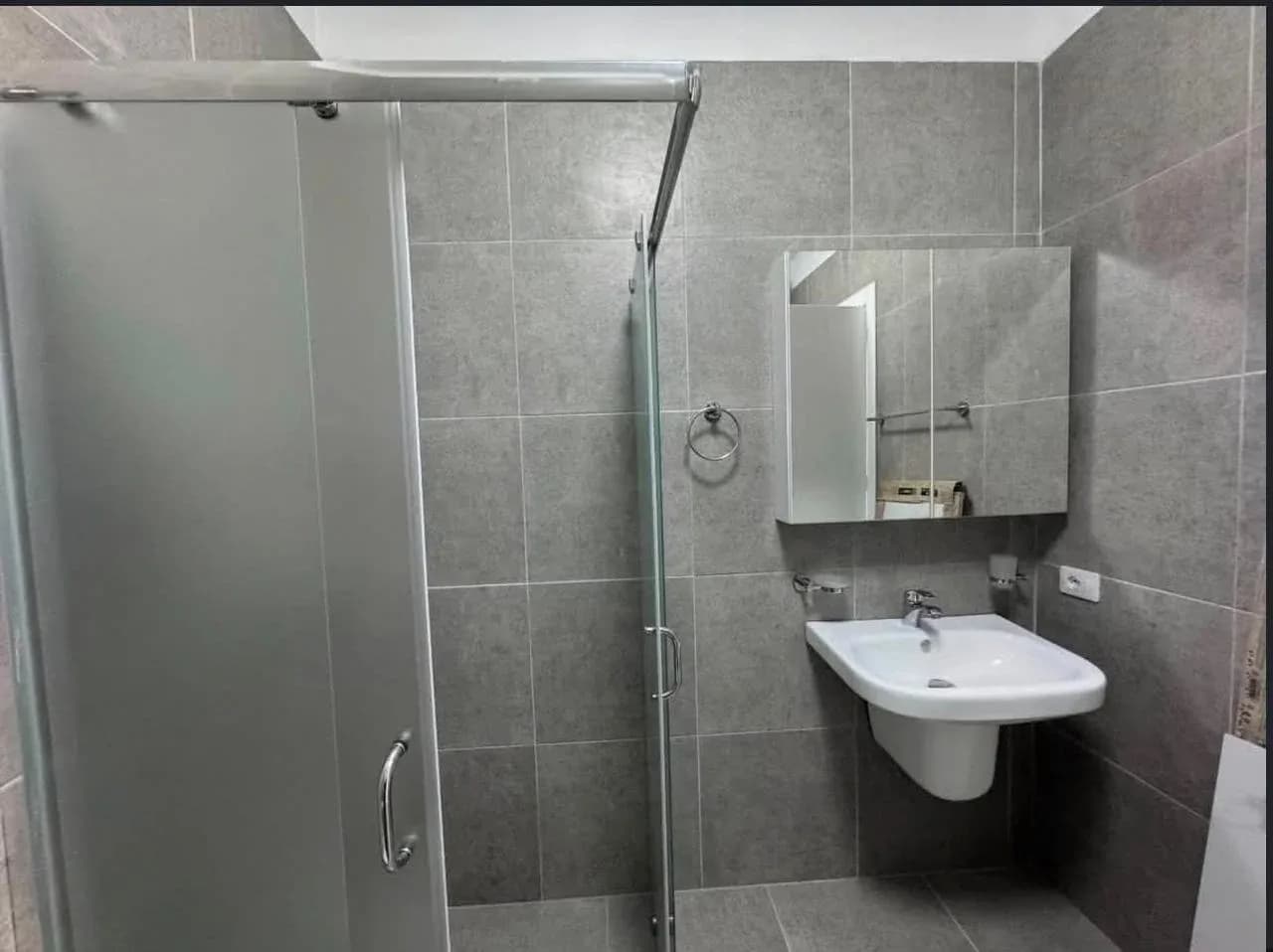 Jepet me qira apartament 3