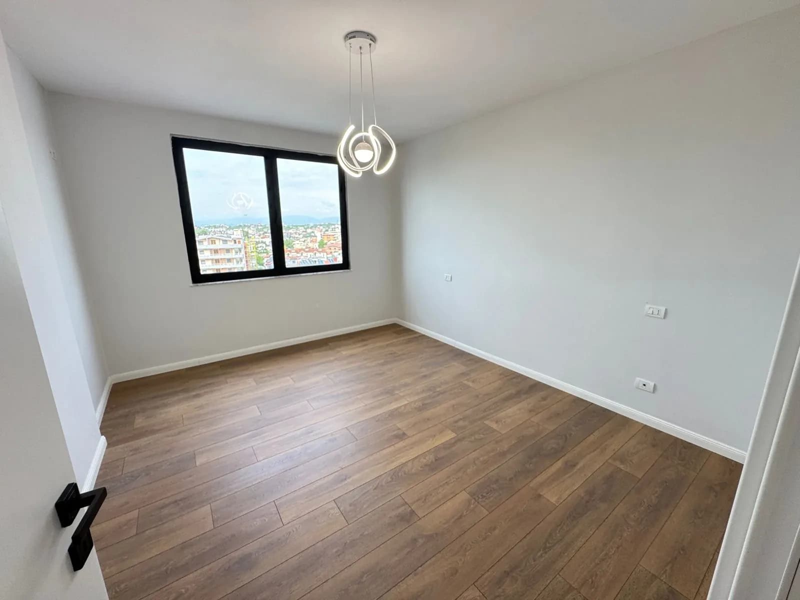 Apartment 2+1 4