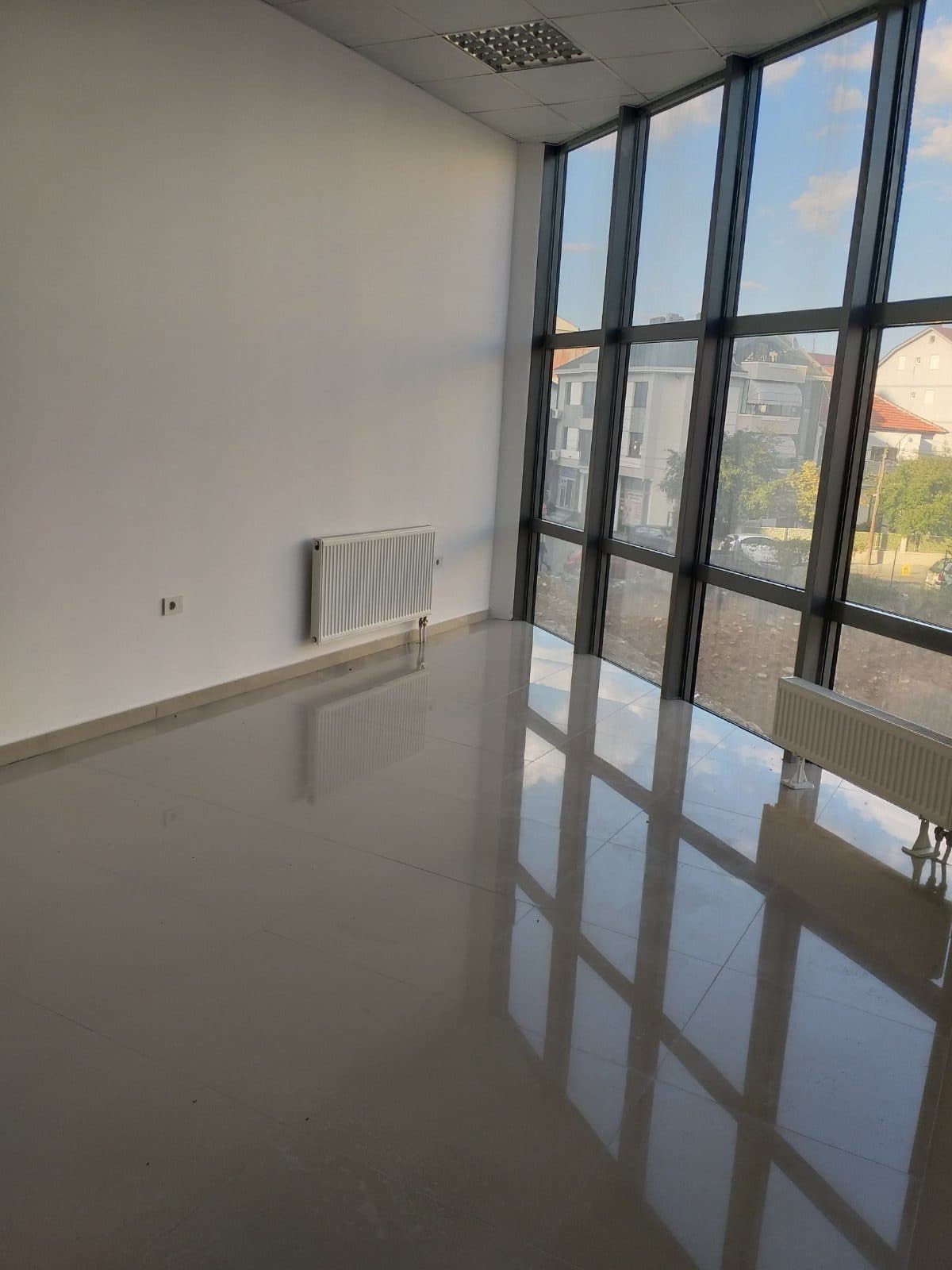 Lokal me qera - Kompleksi HIM Group, Prizren 3