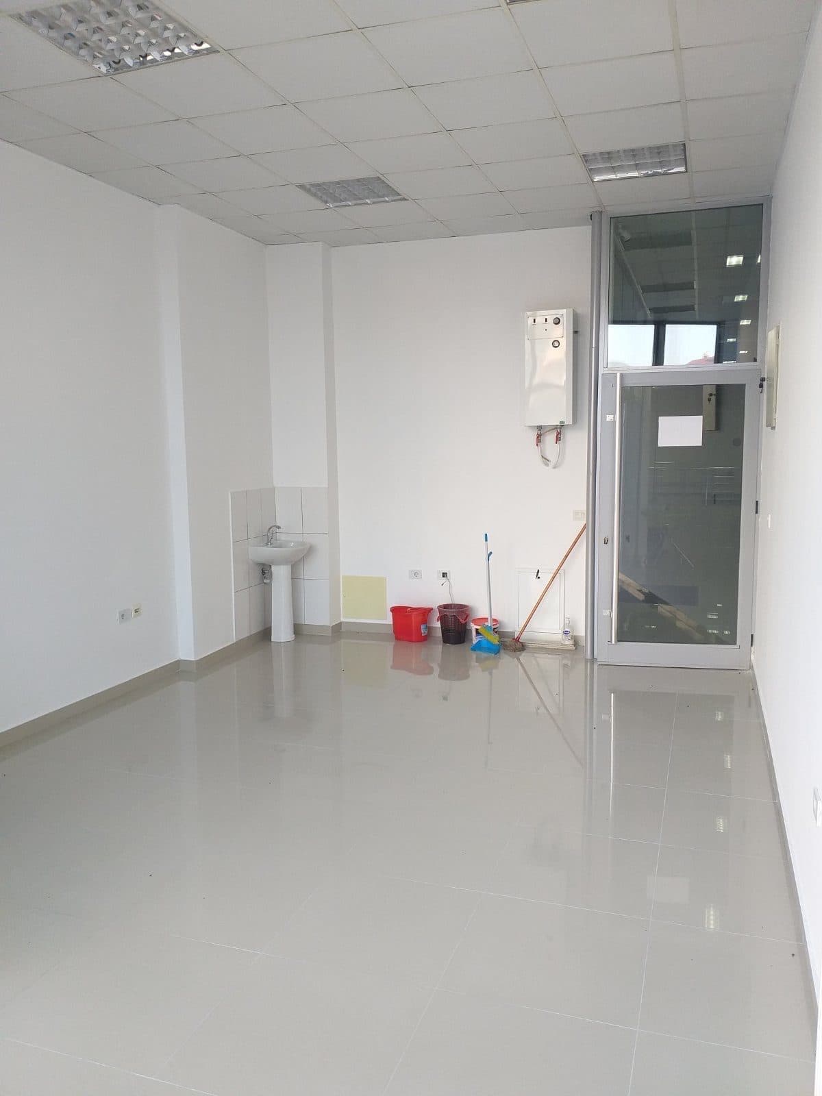 Lokal me qera - Kompleksi HIM Group, Prizren 2
