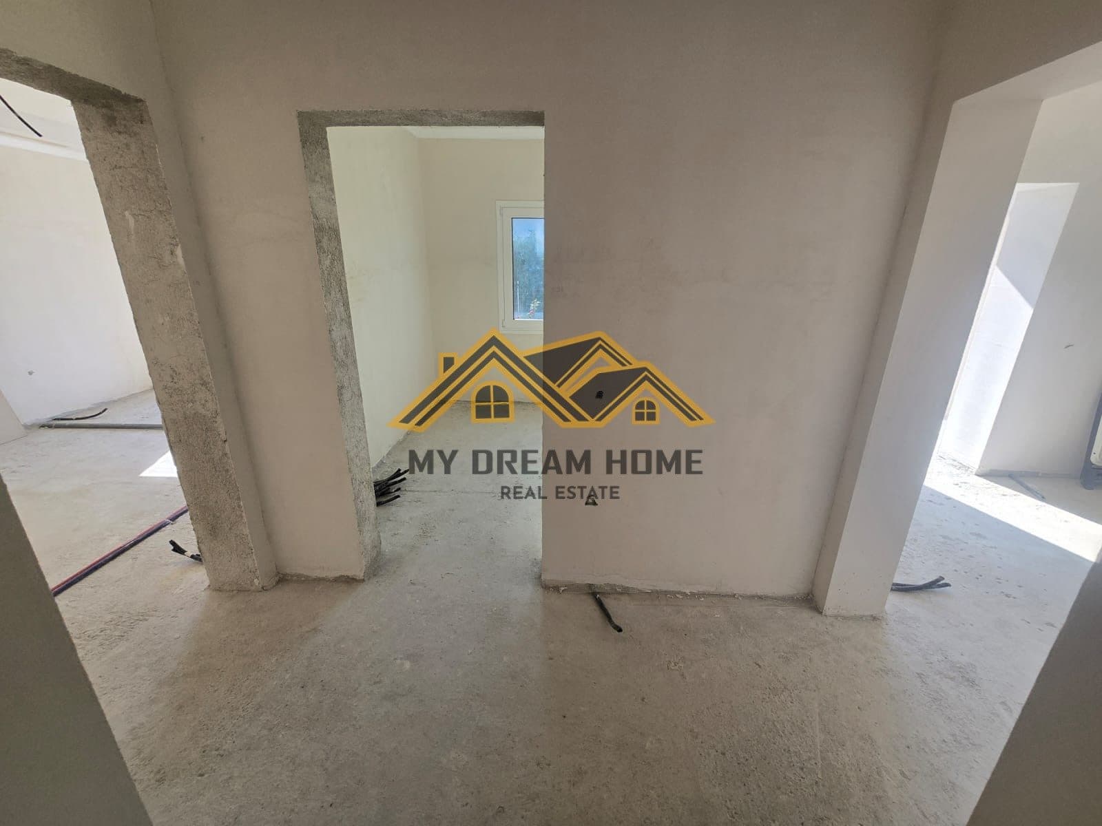 SHITET SHTEPI PRIVATE NE ARAPAJ DURRES 3
