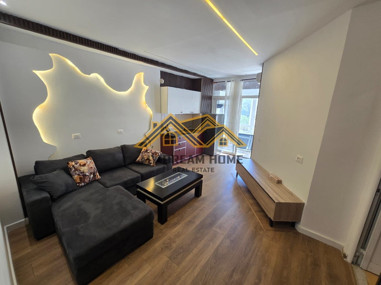 APARTAMENT 1+1 TEK SHKEMBI I KAVAJES, PER SHITJE!