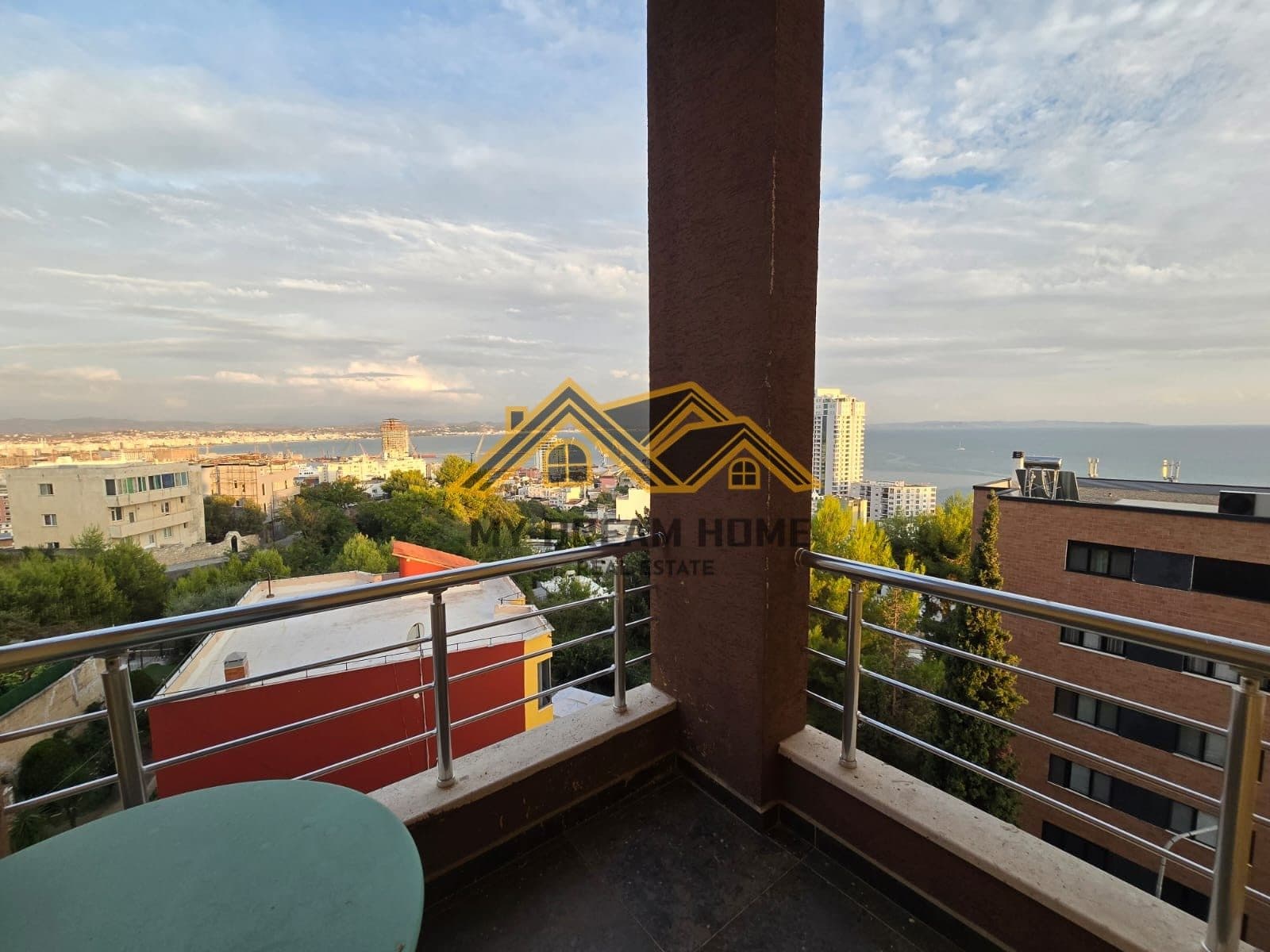 JEPET ME QERA APARTAMENT 2+1 TEK VILA ZOGUT NE DURRES 3