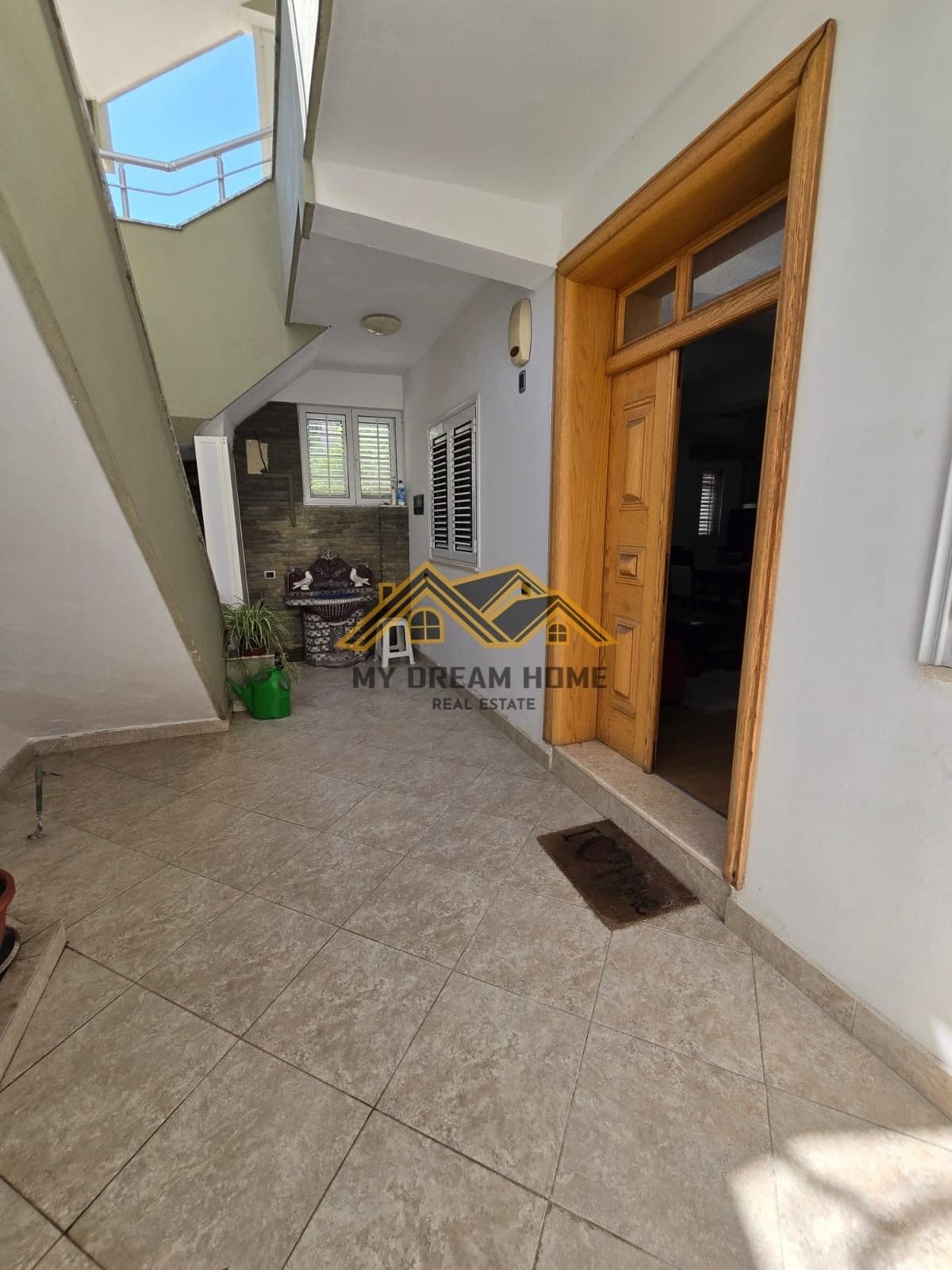 JEPET ME QIRA APARTAMENT 3+1+2 NE VOLLGA! 4