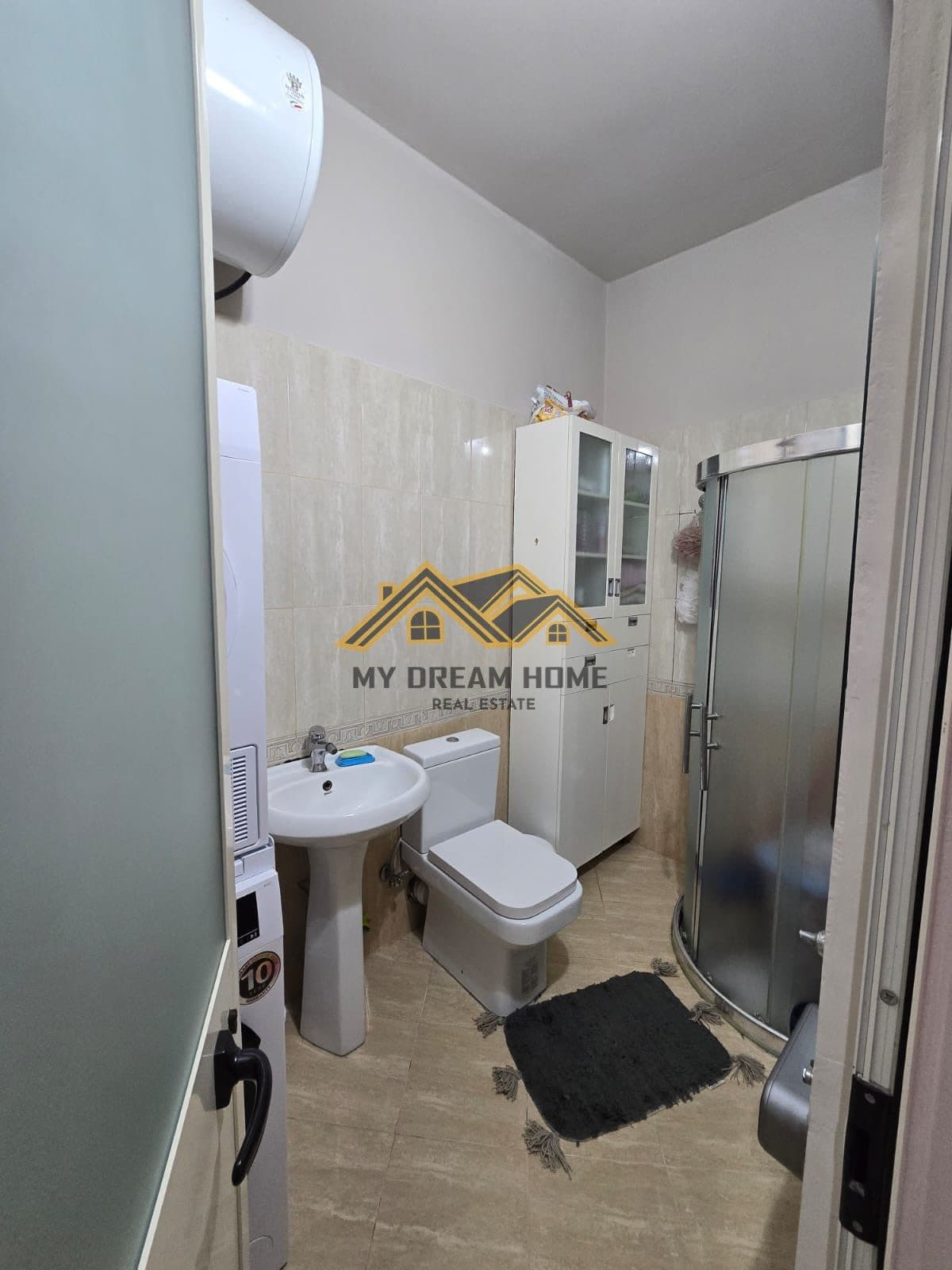 SHitet Apartament 2+1 Pran Galaktikut, Durrës!! 3