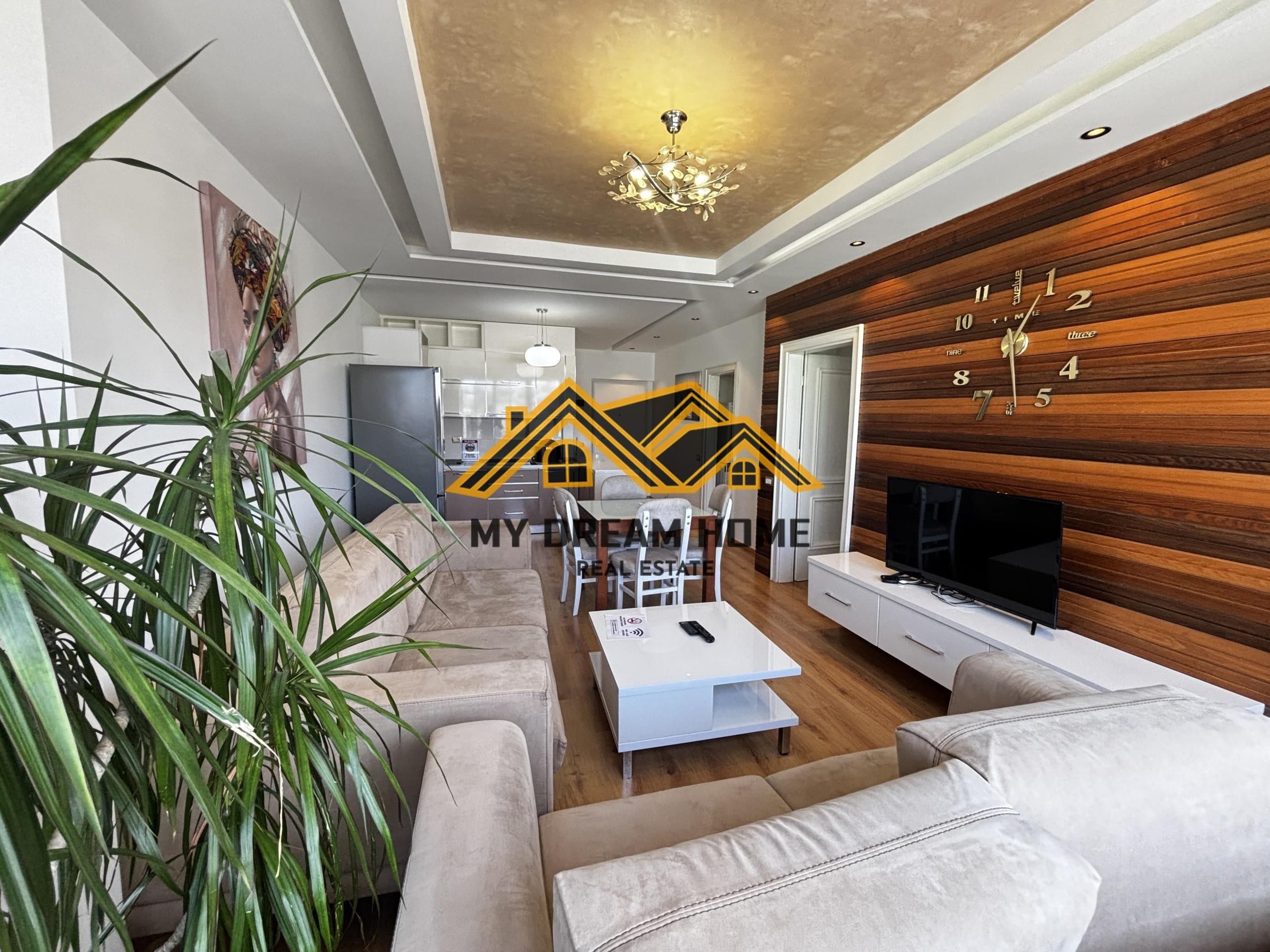 Jepet Me Qira apartament 2+1 në qendër të Durrësit 2