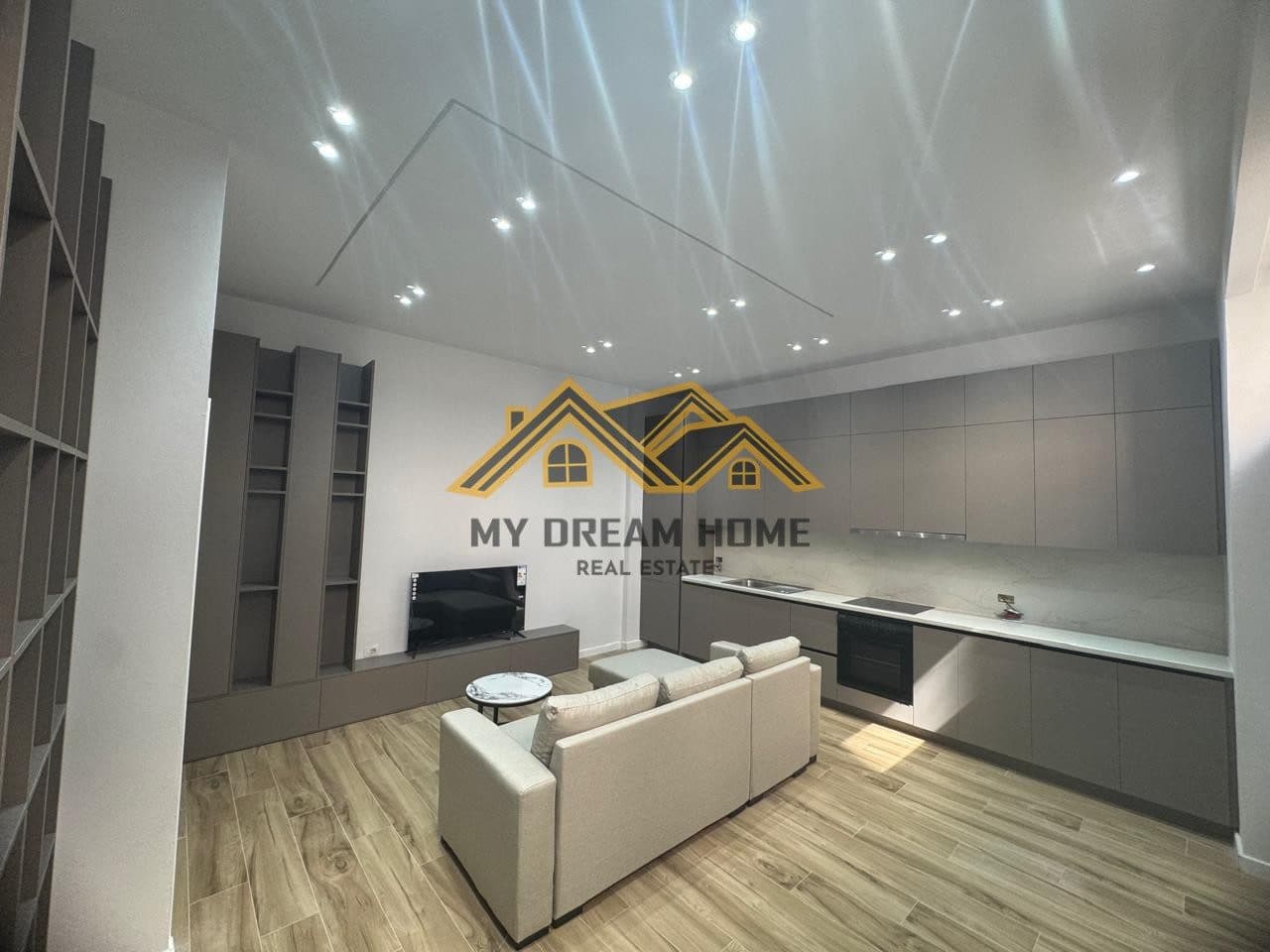 SHITET APARTAMENT 1+1 PLAZH HEKURUDHA 50 M LARG DETIT !
