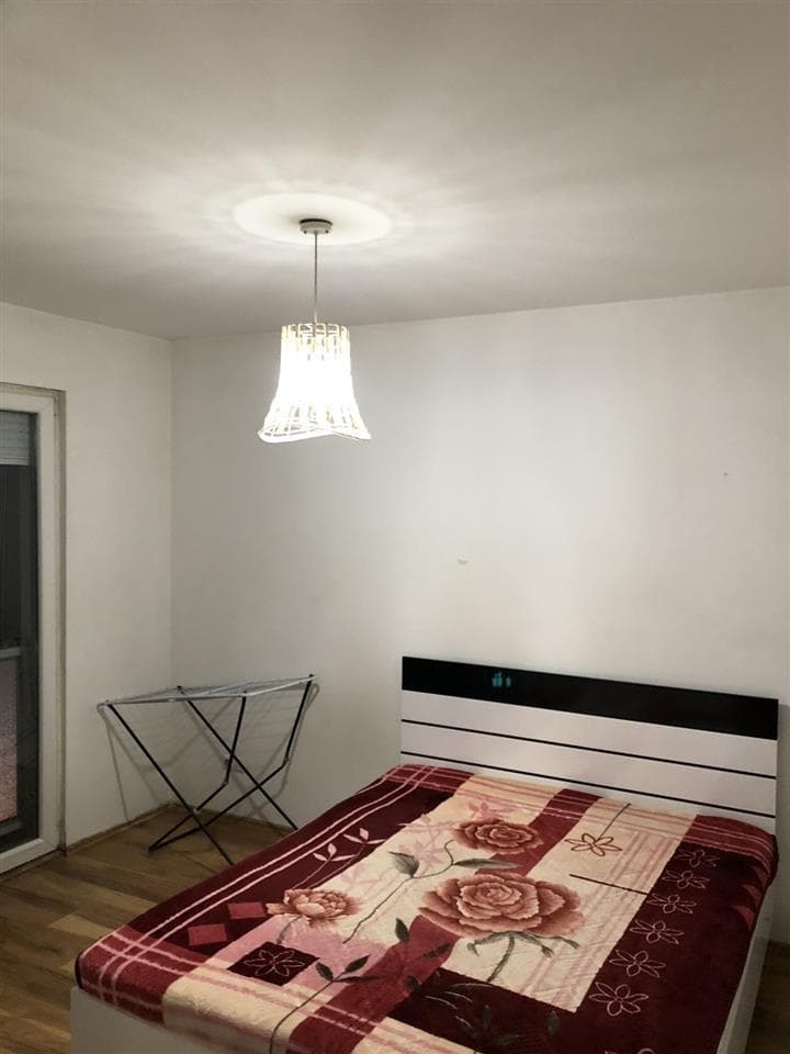 Banesa me qera ne lagjen Muhagjereve . 4