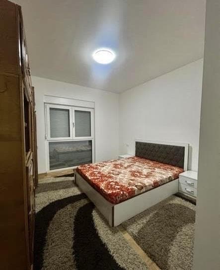 Banes me qira në Lagjen Mati 1. 3