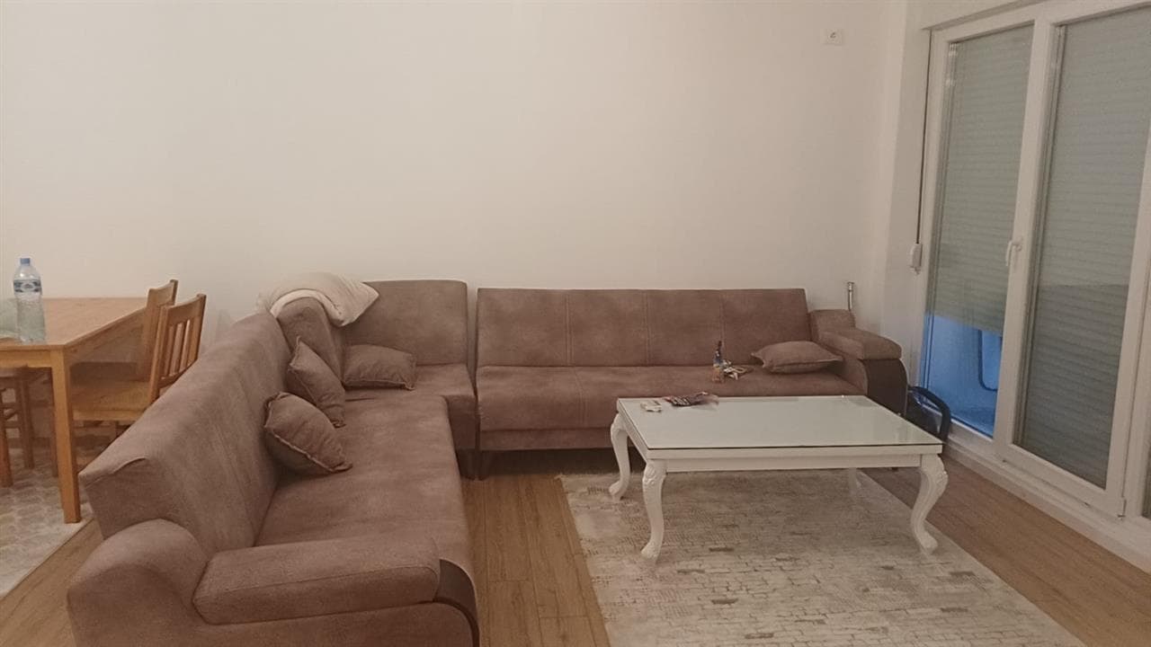 Banes me qera ne lagjen Bregu i Diellit.