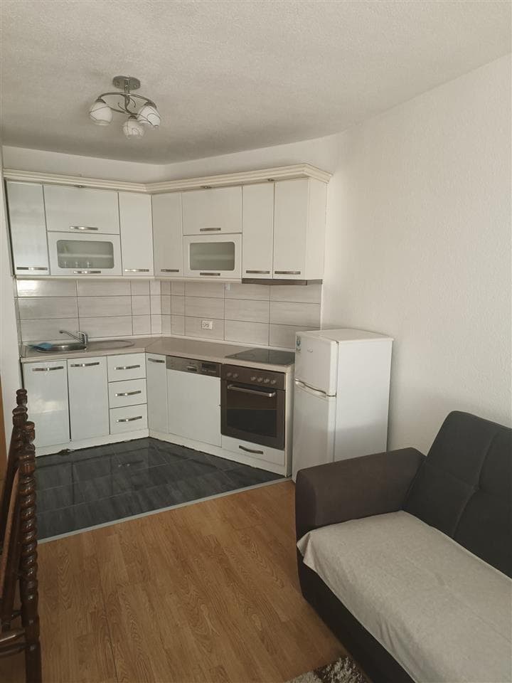 Banes ne qera ne lagjen Mati 1. 2