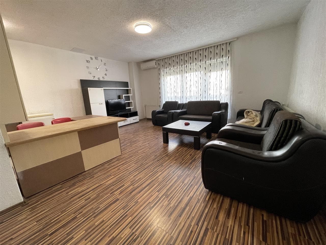 Penthouse Me Qera 2