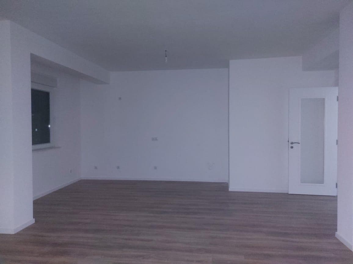 Banes me qira në Rrugën C. 2