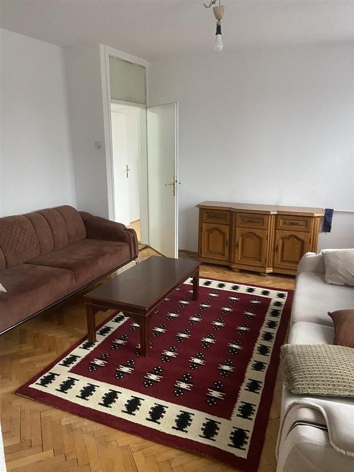 Banes me qera ne lagjen Ulpiana.