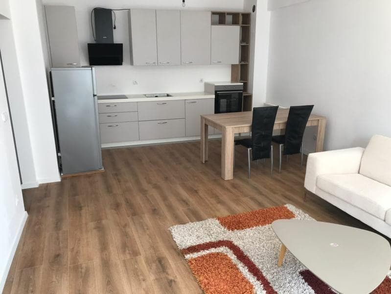 Banes me qera ne lagjen Prishtina e Re. 2