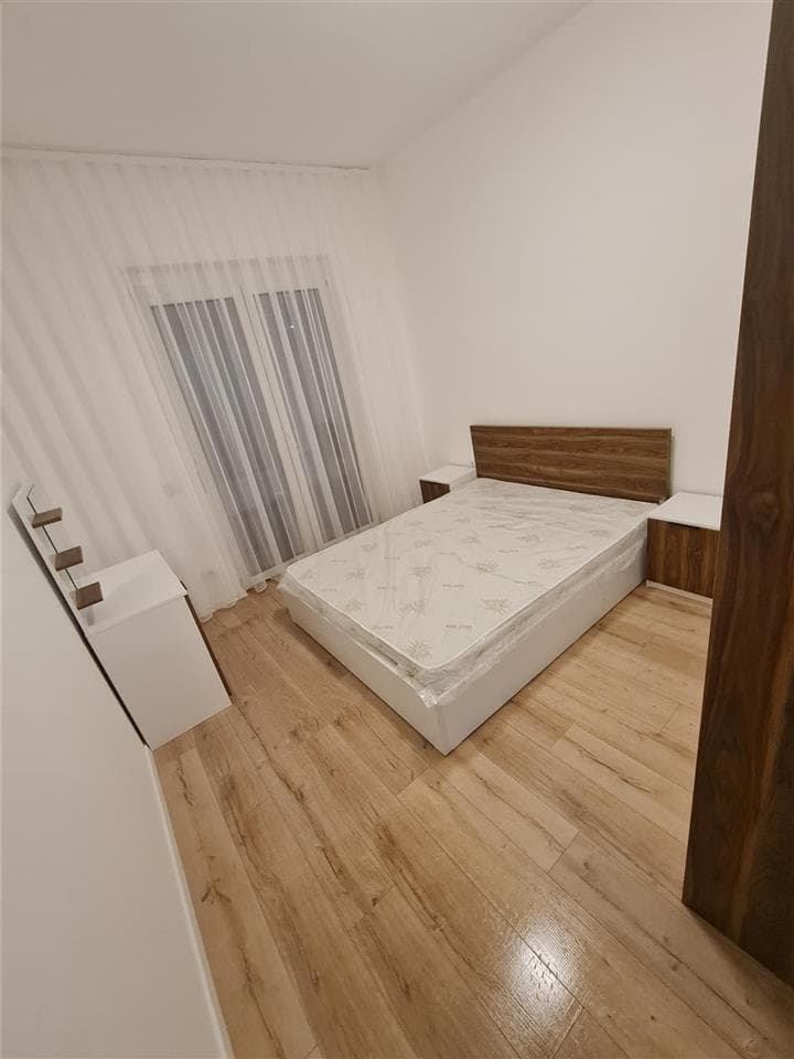 Banes me qera ne lagjen Prishtina e Re. 2