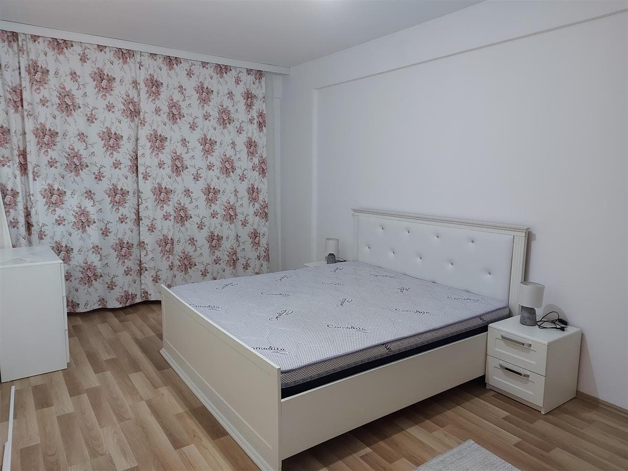 Penthouse me qera ne Fushekosove. 3