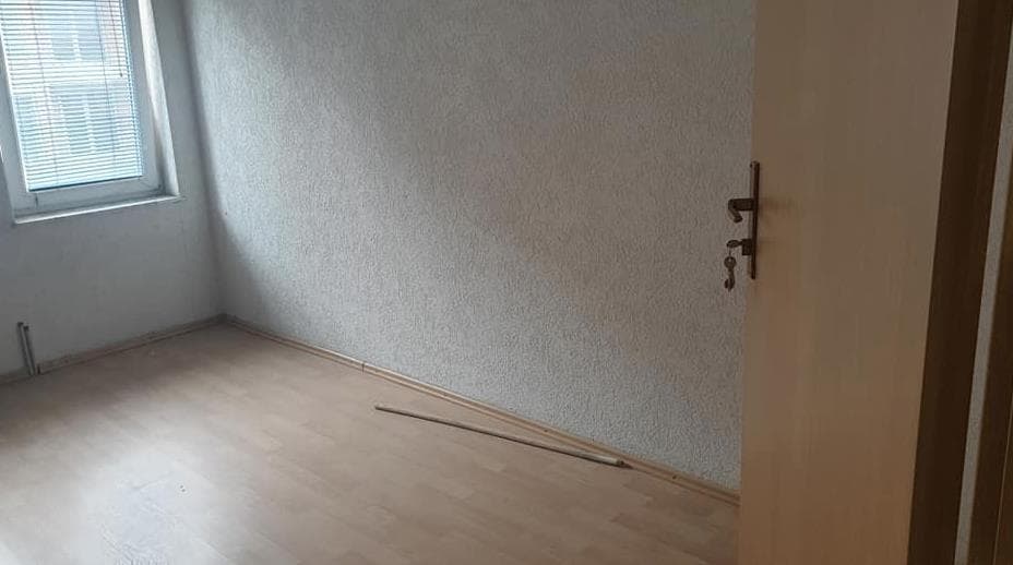 Banes\Zyre me qira ne Arberi. 2