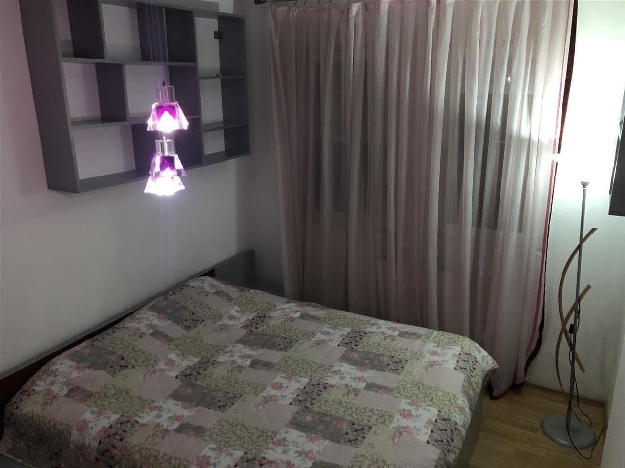 Banese me qera tek Hotel Siriusi. 3