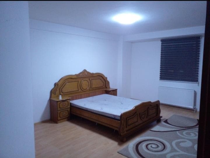 Banes me qira në Fushkosovë. 3