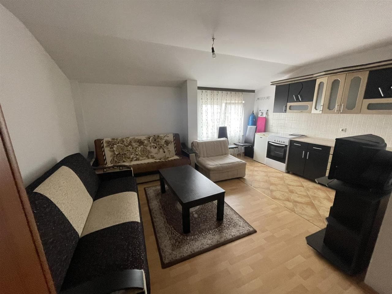 Banes/Gasonjere me qera te Parku i Qytetit