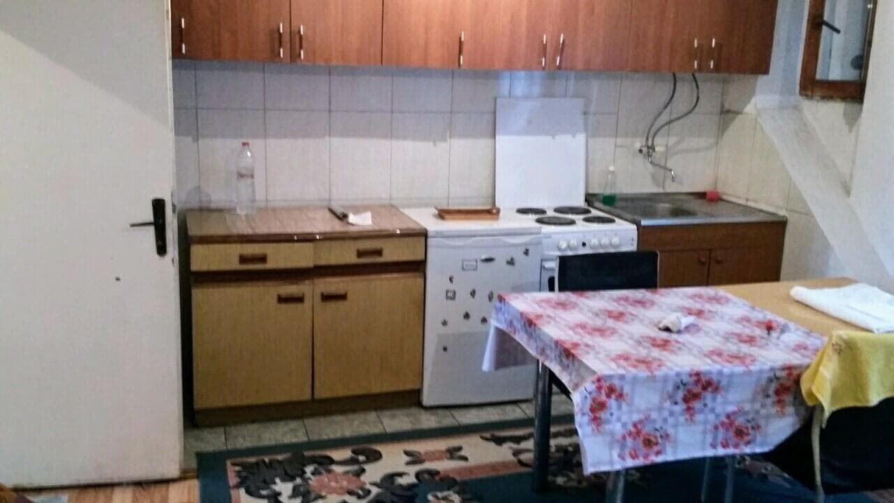Gasonjere me Qira ne Bregun e Diellit 100E 2