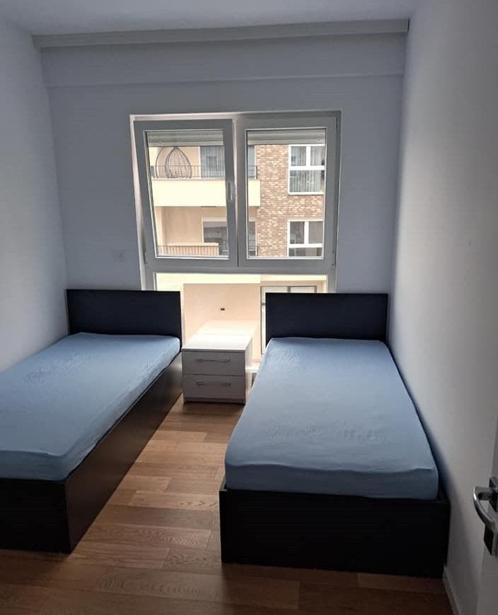 Banes me qira në Lagjen Mati 1. 4
