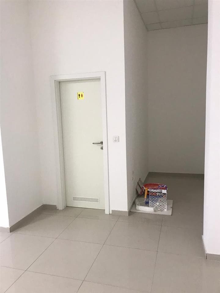 Lokal me qera mbrapa rruges B 120m2 3