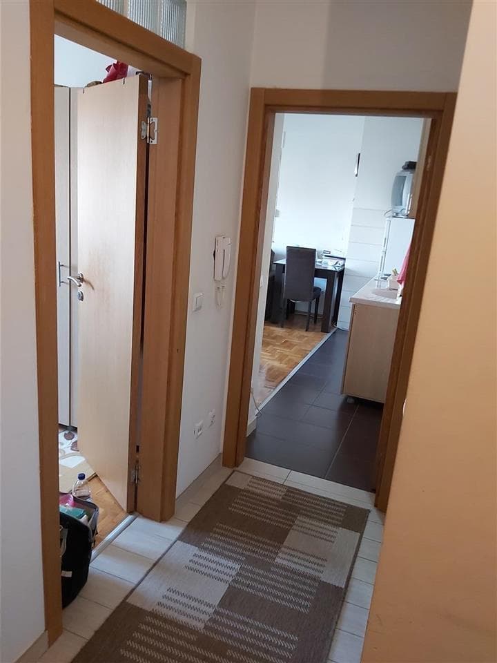 Banes ne shitje ne lagjen Mati I 1+1 2