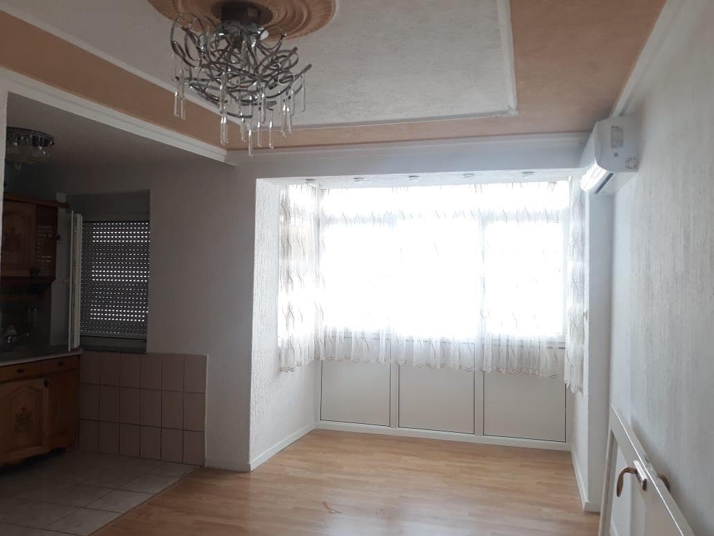 Zyre me qera ne qender 3+1, 80m2 2