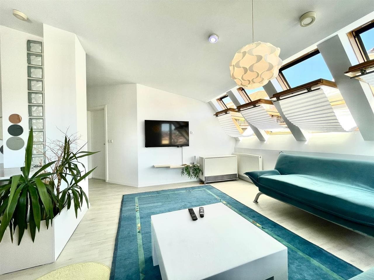 Penthouse me qera ne rrugen Bajram Kelmendi . 2