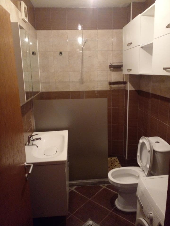 Banesa me qera ne Fushkosove. 4