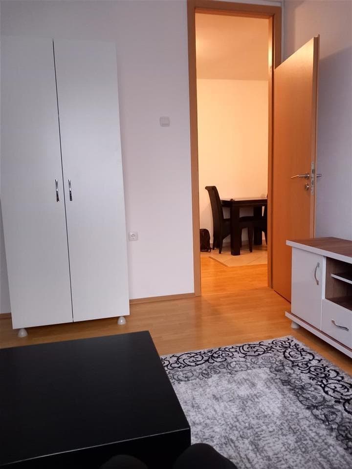 Banes me qera ne lagjen Dardania. 2