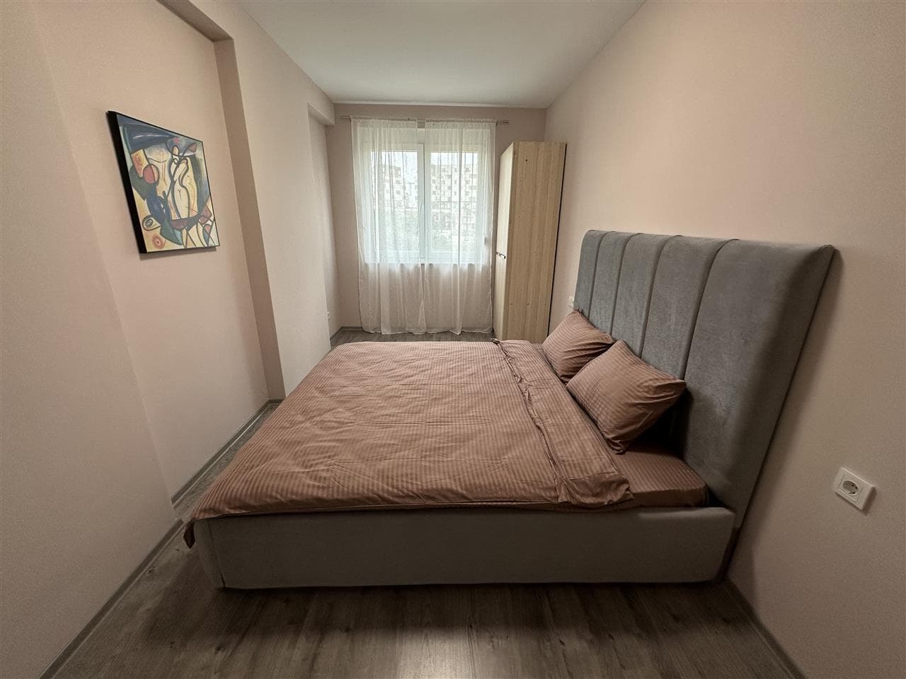 Banes me qera ne lagjen Prishtina e Re 4