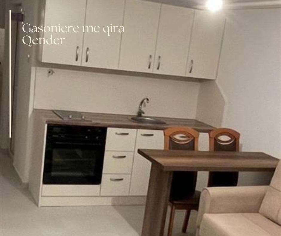 Gasoniere me qira ne Qender 2