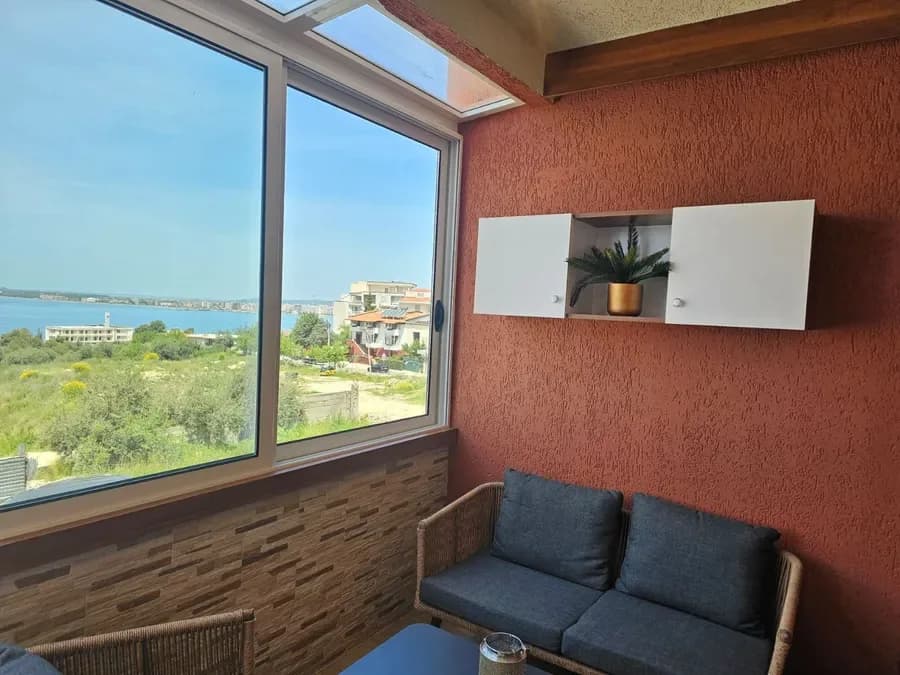 Shitet Apartament i mobiluar ne Vlore