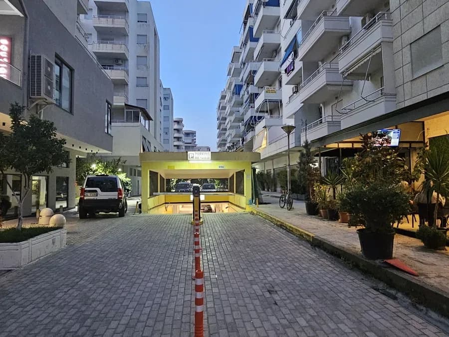 Apartament me garazh ne Lungomare