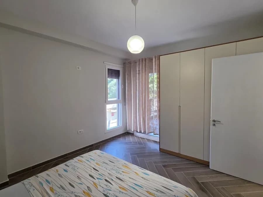 Apartament 1+1 me Qira në Lungomare, Vlorë 4