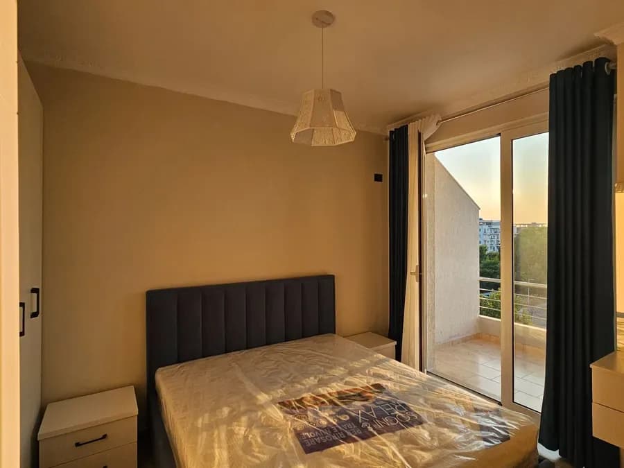APARTAMENT ME QIRA NË PLAZHIN E VJETËR, VLORË 4