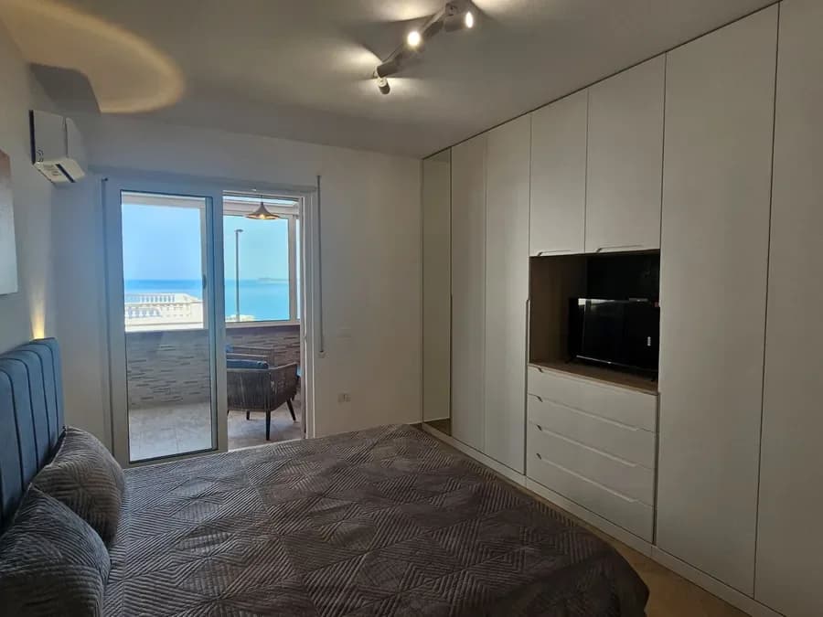 Shitet Apartament i mobiluar ne Vlore 3