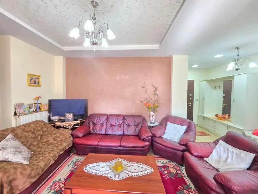 Shitet Apartament ne Blv Ismail Qemali, Vlore 2