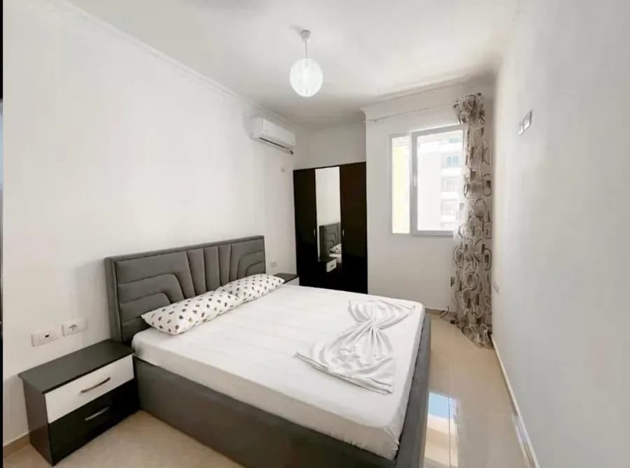 Apartament me qira ne Plazh te Vjeter 4