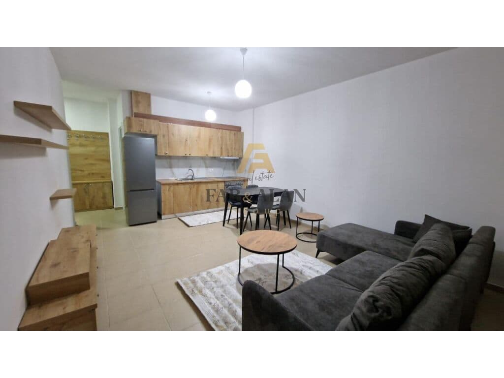 APARTAMENT 2+1+2+POST PARKIMI ME QERA TEK RRUGA JORDAN MISJA!