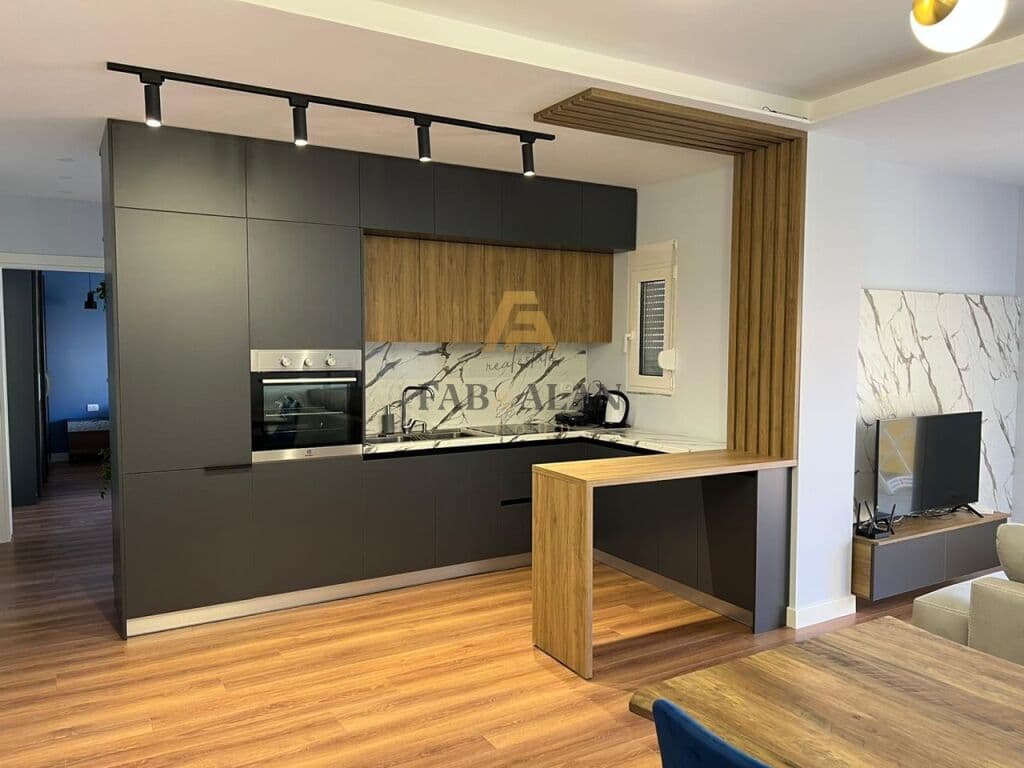 DY APARTAMENTE 1+1+GARAZH PER SHITJE TEK CURRILAT! 3